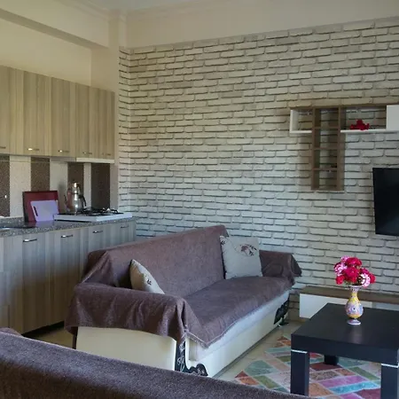Leylak Apartament *